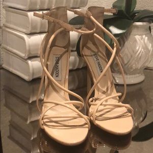 Steve Madden Satire nude heel size 5.5